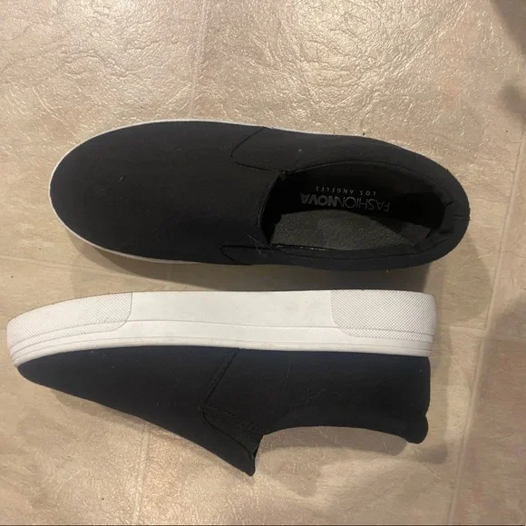 Shoes - Picture 1 of 2